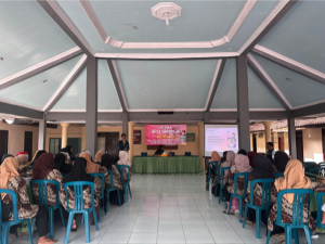 Mahasiswa KKN-T Undip