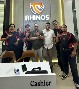 Kolaborasi Rhinos & Boloné