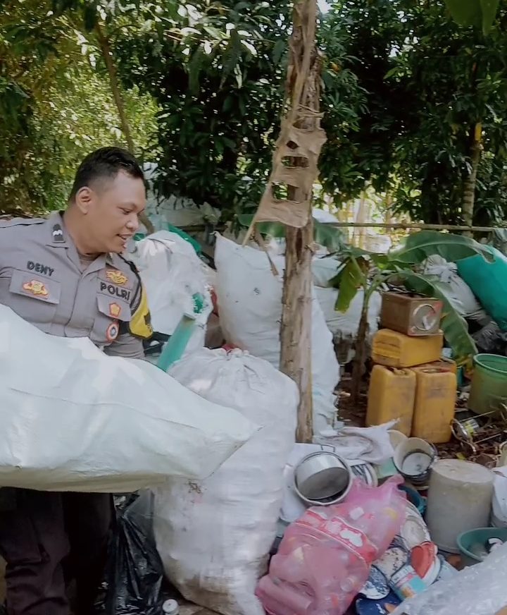 Ketulusan Bhabinkamtibmas Desa Paweden Menghidupkan Musholla Al Barokah