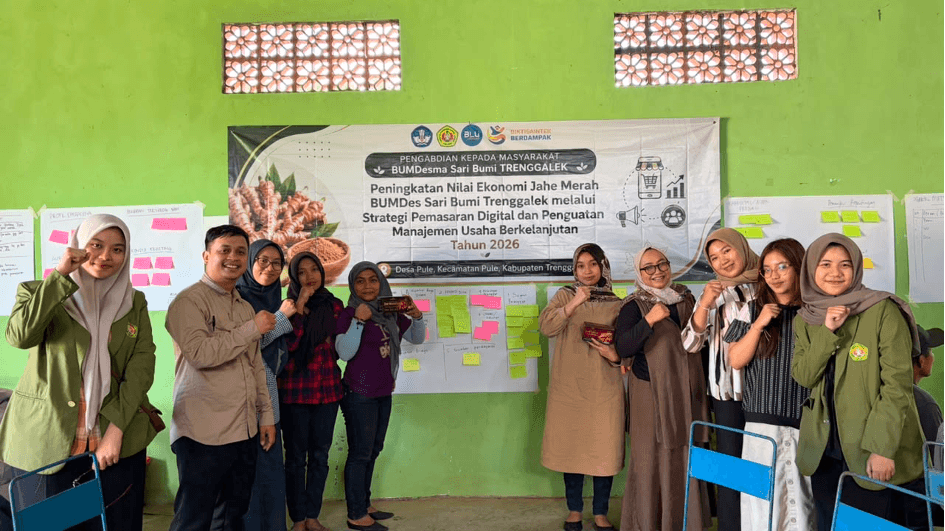 Tim Dosen FEB UPN Veteran Jawa Timur Dampingi BUMDES